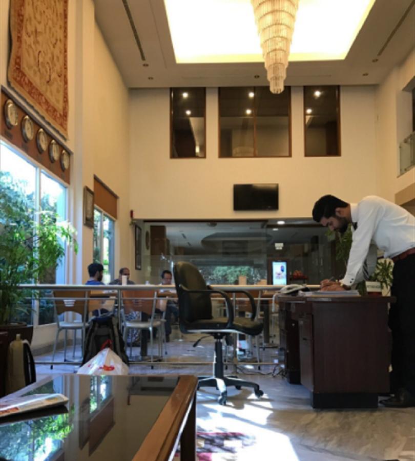 Embassy Inn, كراتشي المظهر الخارجي الصورة