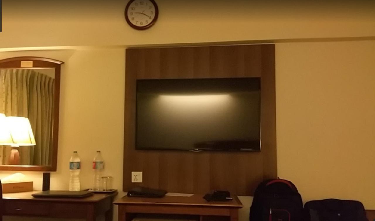 Embassy Inn, كراتشي المظهر الخارجي الصورة
